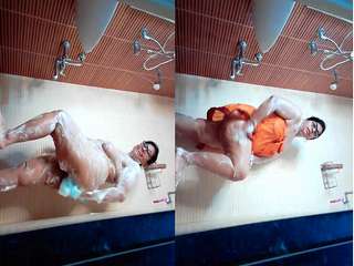 Sexy Bhabhi Bathing