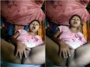 Horny Bangla Bhabhi Fingering