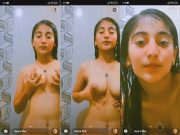 Desi Girl Play With Her Boobs